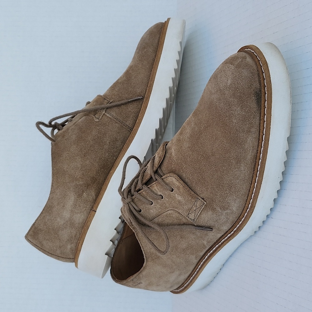 CLARKS ERNEST WALK SUEDE DERBY SHOE